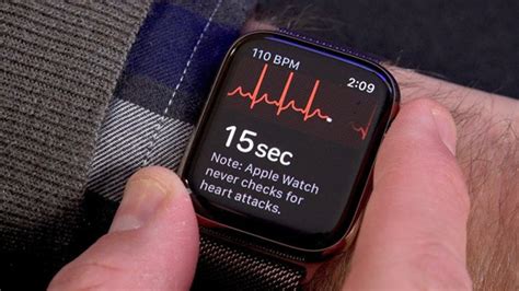 A­p­p­l­e­ ­W­a­t­c­h­,­ ­E­K­G­ ­Ö­z­e­l­l­i­ğ­i­y­l­e­ ­B­i­r­ ­İ­n­s­a­n­ı­n­ ­D­a­h­a­ ­H­a­y­a­t­ı­n­ı­ ­K­u­r­t­a­r­d­ı­